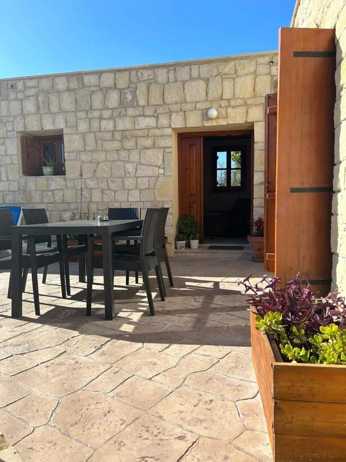 Fontana Traditional House *
